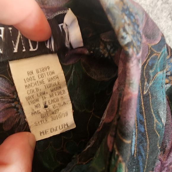 Wanda D. Floral Button Up Cropped Shirt Vintage Western  Unique Peekaboo Details - Picture 5 of 8